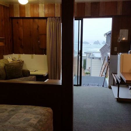 בנדון Sunset Oceanfront Lodging מראה חיצוני תמונה