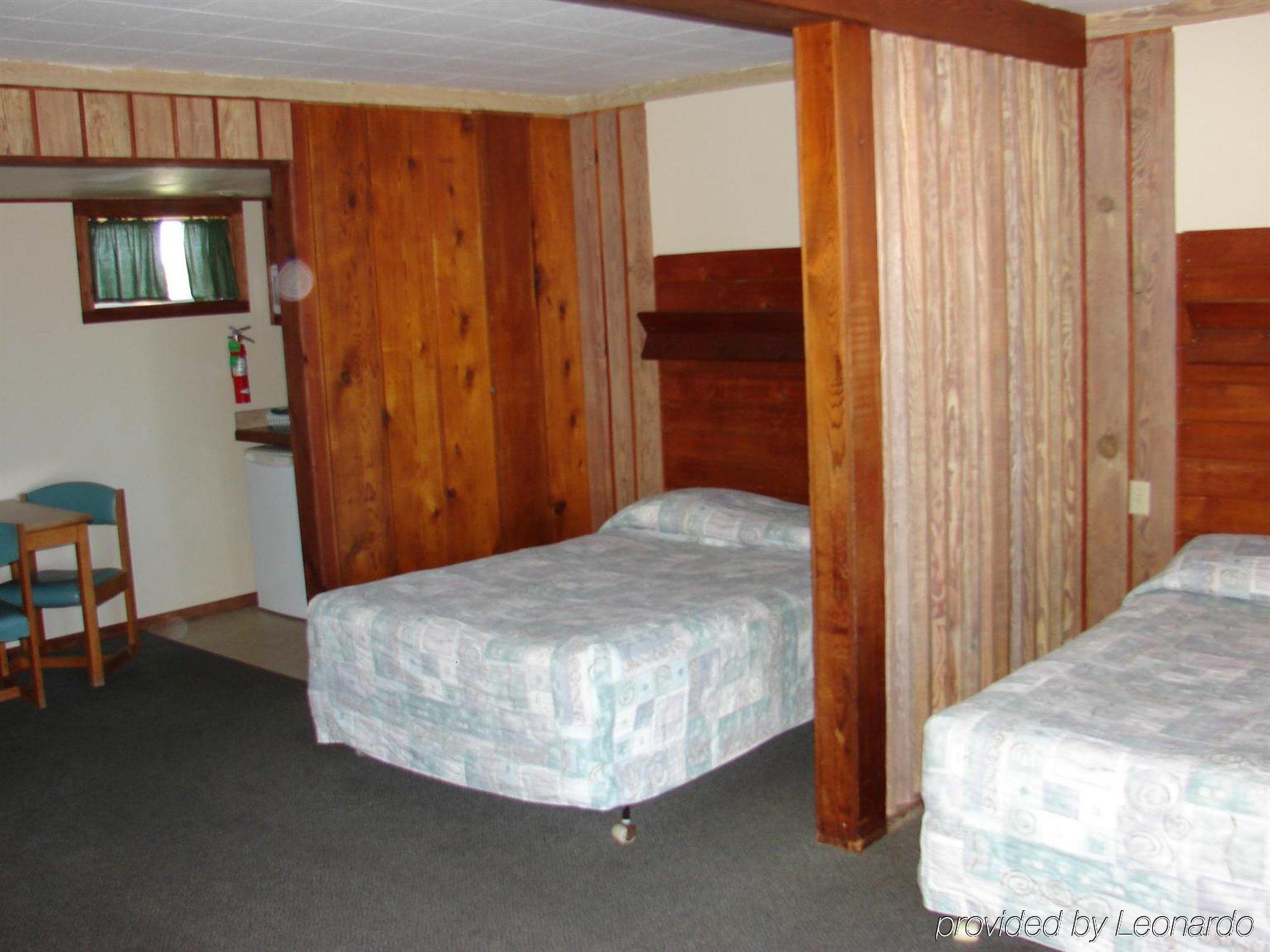 בנדון Sunset Oceanfront Lodging מראה חיצוני תמונה