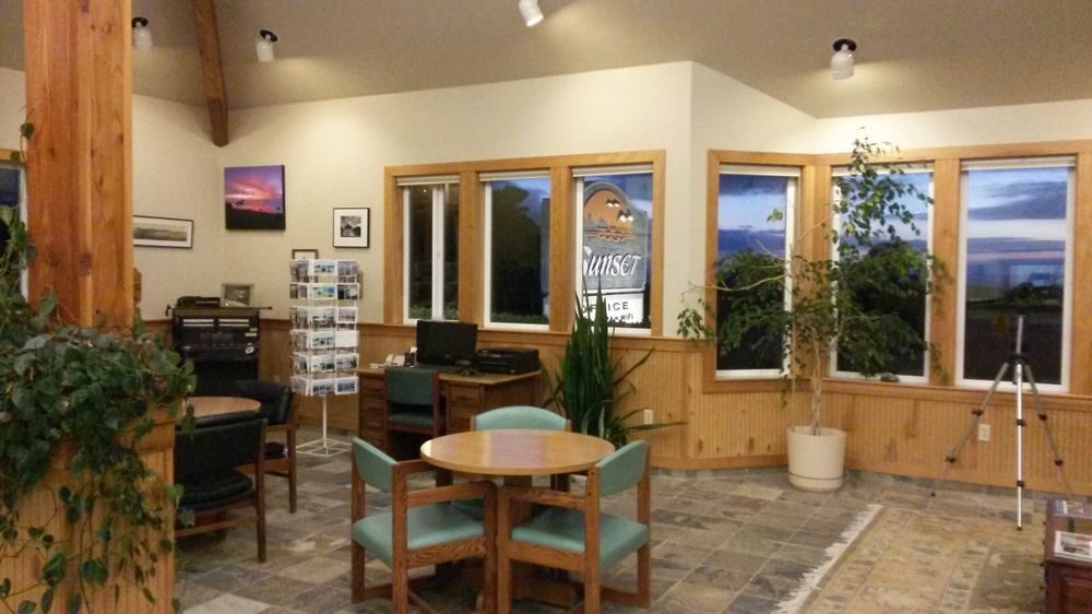 בנדון Sunset Oceanfront Lodging מראה חיצוני תמונה