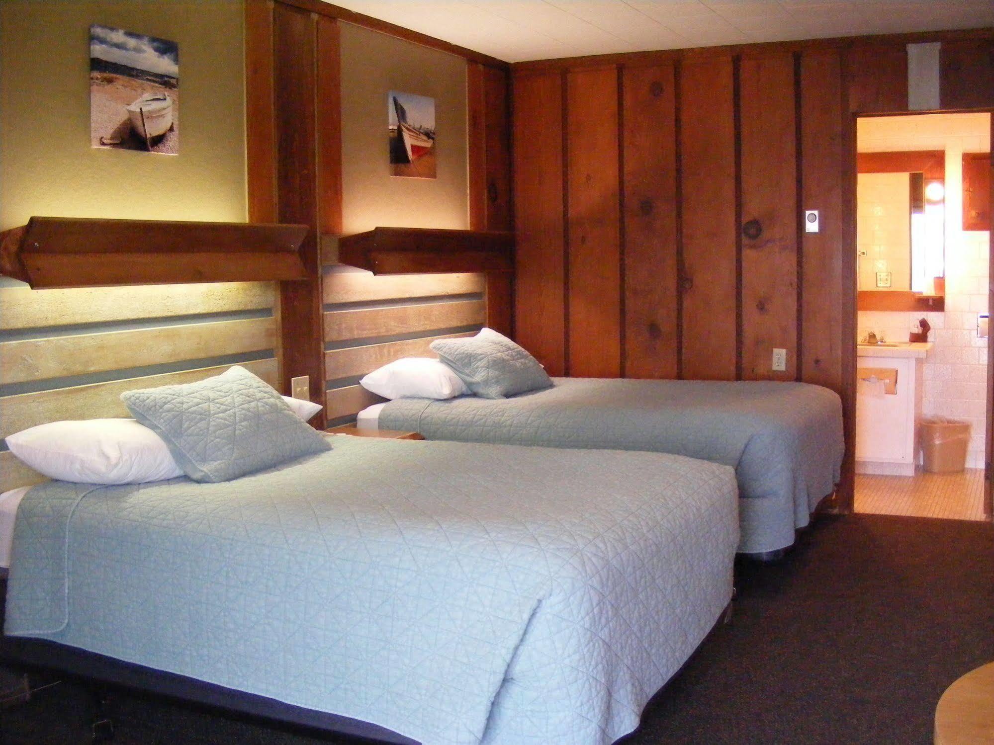 בנדון Sunset Oceanfront Lodging מראה חיצוני תמונה