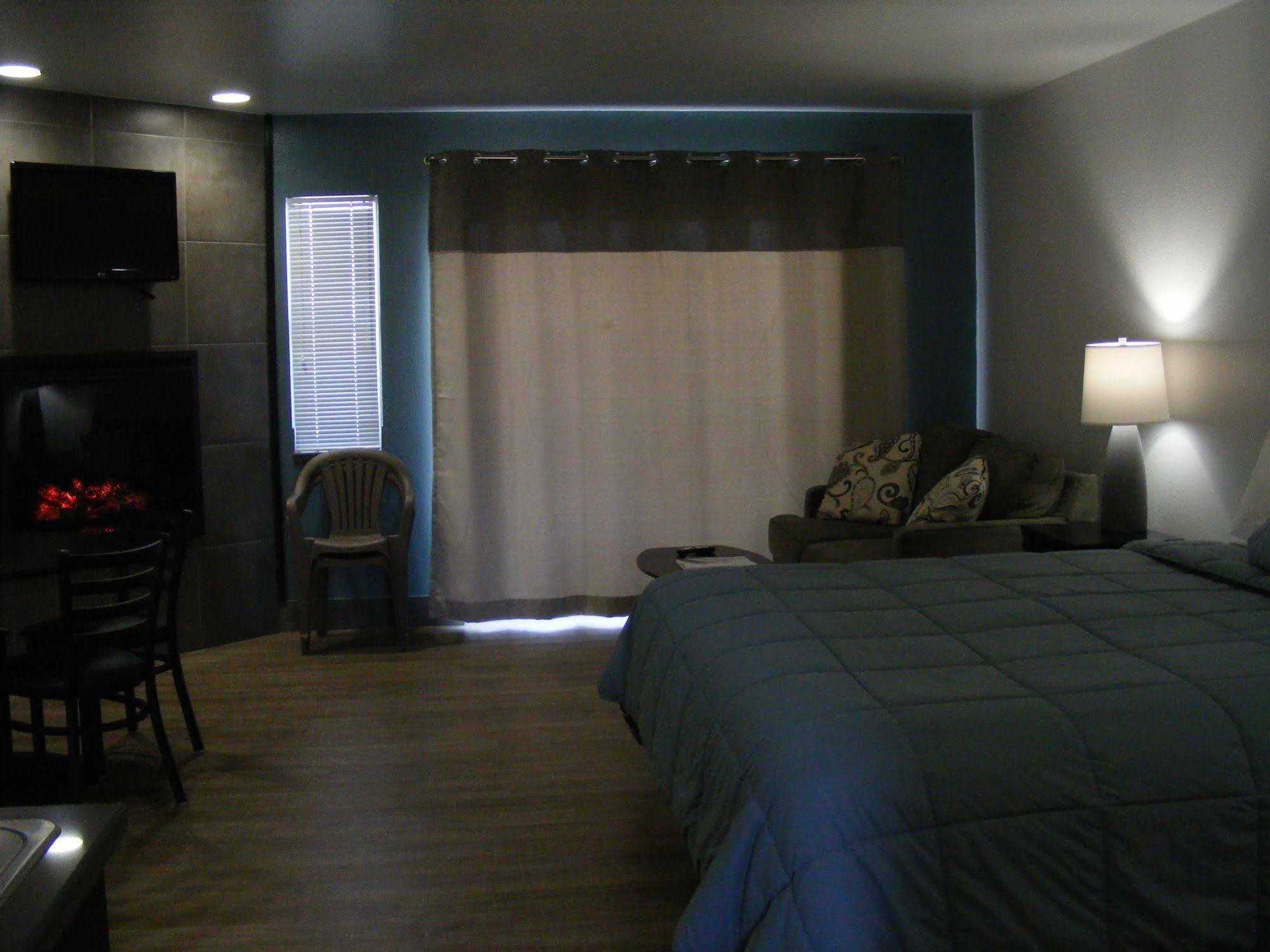 בנדון Sunset Oceanfront Lodging מראה חיצוני תמונה